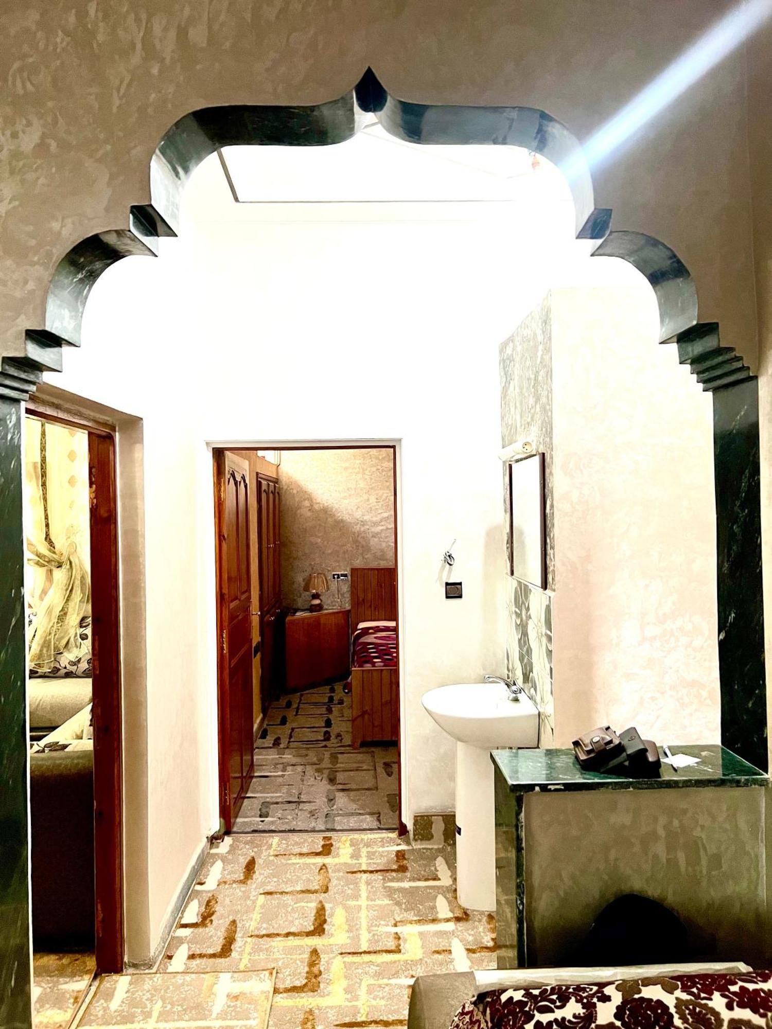 Hotel Dar Calme Chez El Bouhali à Skoura Extérieur photo